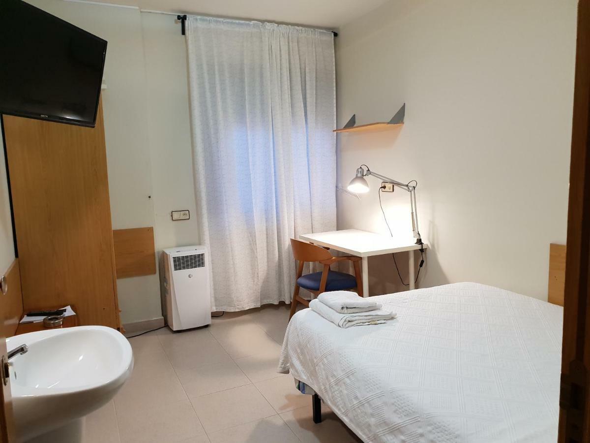Residencial Oscense Ξενοδοχείο Χουέσκα Εξωτερικό φωτογραφία