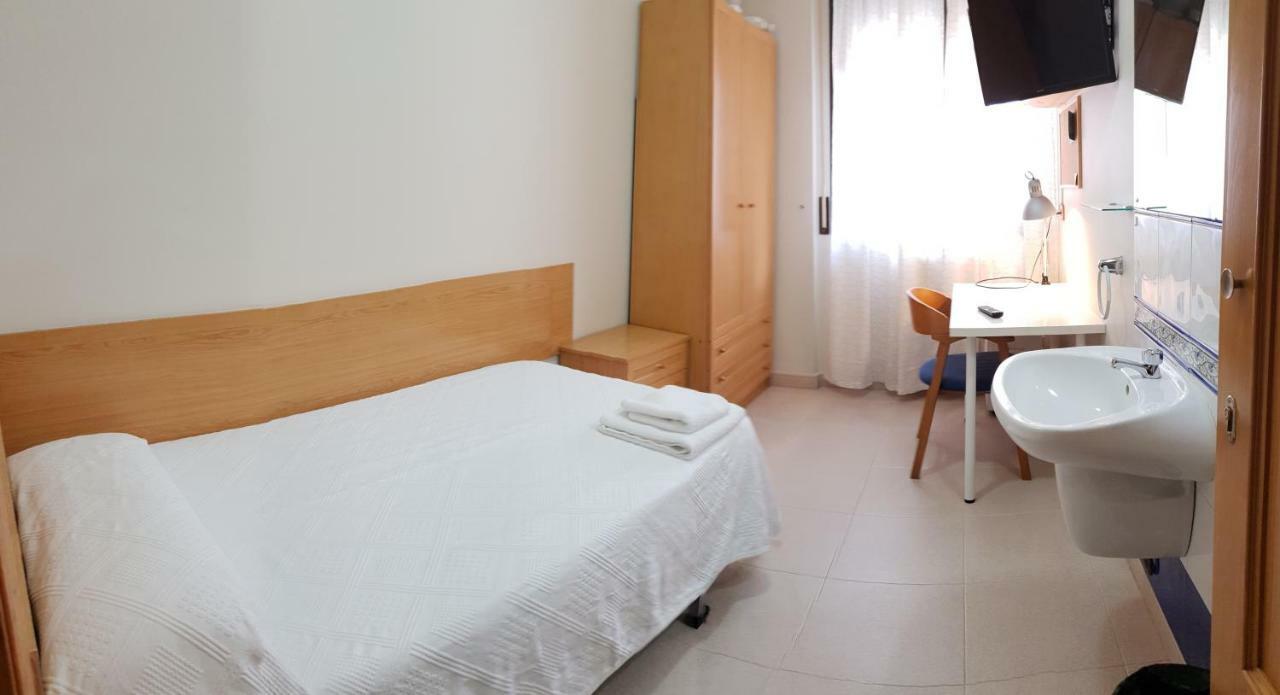 Residencial Oscense Ξενοδοχείο Χουέσκα Εξωτερικό φωτογραφία